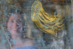 AURA MARIE ROUX VERRE ÉGLOMISÉ