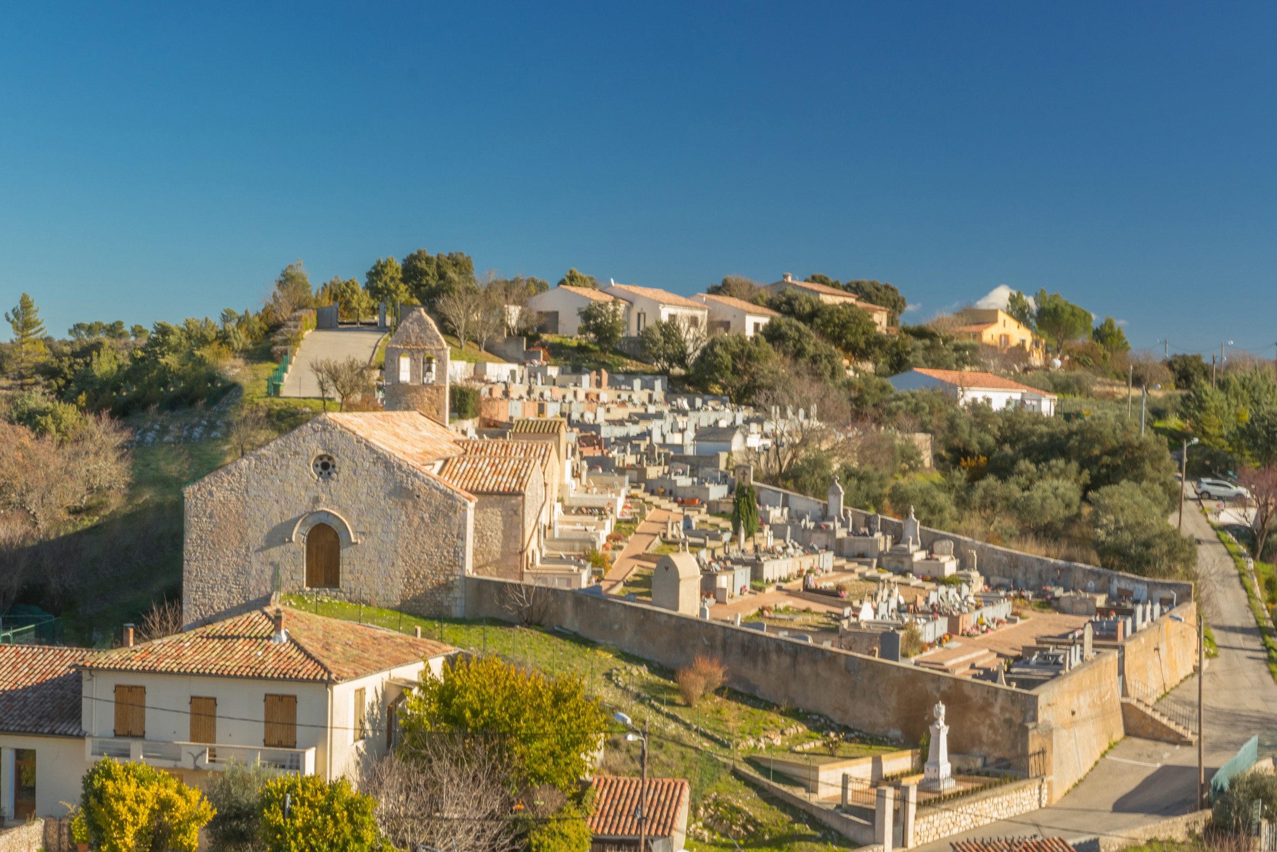 Vol et trafic d’œuvres d’art, comment protéger les églises en zone rurale ?