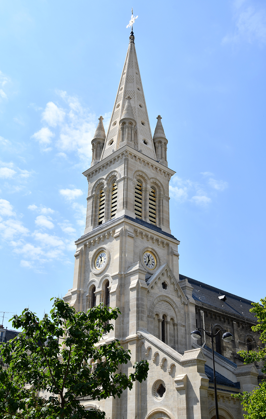 La restauration du clocher de l’église Saint-Joseph-des Nations Paris